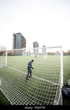 Die Sippelberg Fußballstadion und Felder in Molenbeek-Saint-Jean, Brüssel (Belgien, 28/11/2015) Stockfoto