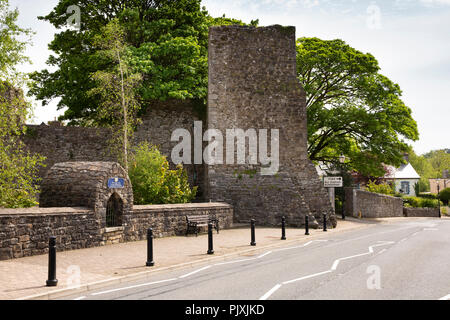 Irland, Co Leitrim, Manorhamilton, Castle Street, Burgruine Stockfoto