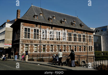 Die halle Al'Stuhl in Namur am Ufer der Sambre (Belgien, 28/09/2008) Stockfoto