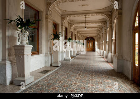 Die art nouveau Innenraum des Zusters van de Ursulinnen Institut in Onze-Lieve-Vrouw Waver (Belgien, 30/08/2009) Stockfoto