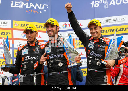 Andrea Pizzitola, Jean-Eric Vergne und Roman Rusinov Feiern nach dem Gewinn der europäischen Le Mans Series 4 Stunden Silverstone Stockfoto