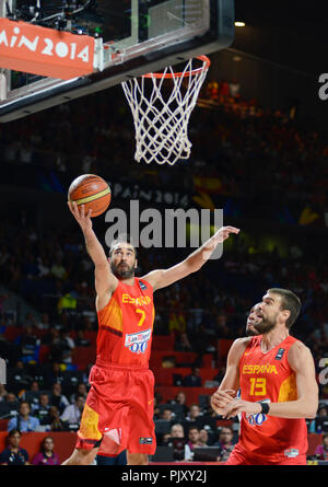 Juan Carlos Navarro (Spanien) zählen ein layup gegen Frankreich. Basketball Word Cup 2014 Stockfoto