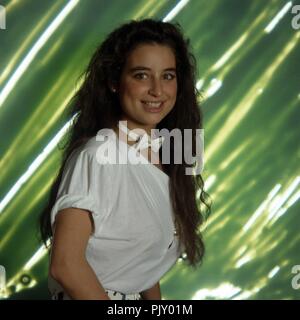 Isabell Varell, deutsche Sängerin und plant, in München, Deutschland 1983. Deutsche Sängerin und Schauspielerin Isabel Varell zu München, Deutschland 1983 | Verwendung weltweit Stockfoto