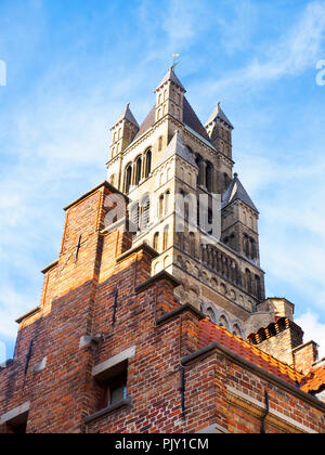 Die Saint-Salvator Sint-Salvatorskathedraal (Kathedrale) - Brügge, Belgien Stockfoto