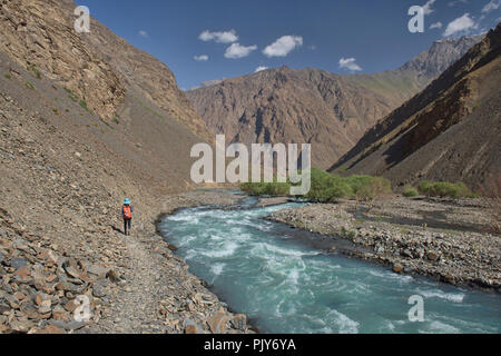 Trekking im schönen Tal, Bartang Jizeu Tal, Tadschikistan. Stockfoto