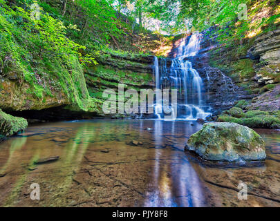 Scaleber Kraft Wasserfall High Hill Lane vereinbaren Yorkshire BD23 4BB Stockfoto