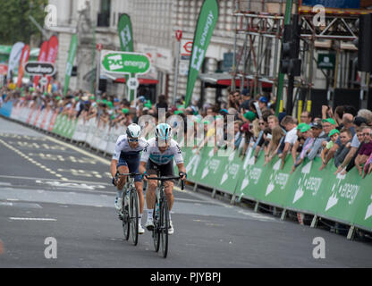 Die OVO Energy Tour von Großbritannien London Stadium 8, ein 14 Streckenvorgabe in London vor großen Massen. Credit: Malcolm Park/Alamy. Stockfoto