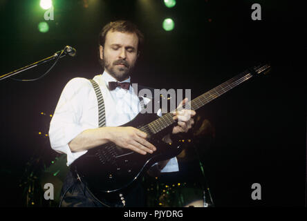 Genesis am 08.03.1985 in München, München. | Verwendung weltweit Stockfoto