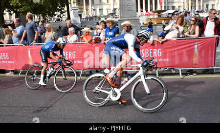 Trafalgar Square, London, UK. 9. September 2018. Reiter nehmen Teil auf der Tour von Großbritannien, Etappe 8 durch das Zentrum von London. Stockfoto