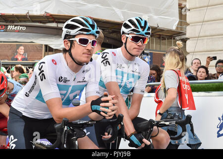 London, Großbritannien. 09 Sep, 2018. Gearing Thomas und Christopher Froome von Team Sky zu Beginn während OVO Energy Tour 2018 von Großbritannien - Etappe 8: Die Londoner Bühne am Sonntag, September 09, 2018, LONDON, England: Credit: Taka Wu/Alamy leben Nachrichten Stockfoto