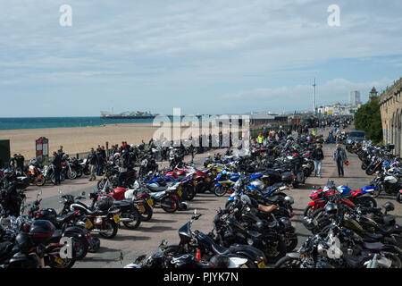 Brighton, UK. 9. September 2018 Die jährliche Ace Cafe Brighton Burn up, wo Biker im Ace Cafe in London Sammeln und Reisen nach Brighton. Andrew Steven Graham/Alamy leben Nachrichten Stockfoto