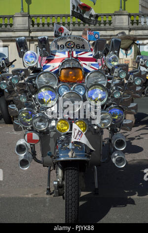 Brighton, UK. 9. September 2018 Die jährliche Ace Cafe Brighton Burn up, wo Biker im Ace Cafe in London Sammeln und Reisen nach Brighton. Andrew Steven Graham/Alamy leben Nachrichten Stockfoto