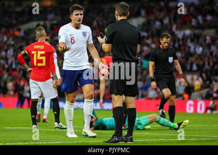 London, Großbritannien. 8. September 2018. Harry Maguire von England bestreitet die England Ziel von Danny Welbeck - England - Spanien, UEFA Nationen Liga - Gruppe A 4, Wembley Stadion, London, 8. September 2018 Quelle: Richard Calver/Alamy Leben Nachrichten nicht zulässig Stockfoto