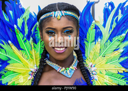 London, Großbritannien. 9. September 2018. Hunderte von beobachten die Prozession der jährlichen Hackney Karnevalsumzug 2018 Am 9. September 2018, London, UK Bild Capital/Alamy leben Nachrichten Stockfoto