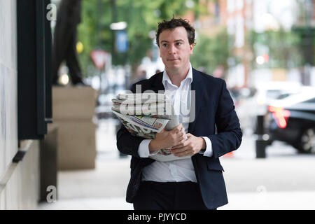 London, Großbritannien, 9. September 2018. Sam Coates, Stellvertretender politischer Herausgeber der Zeit kommt an BBC Studios in London auf der Andrew Marr Show zu erscheinen. Credit: Vickie Flores/Alamy leben Nachrichten Stockfoto