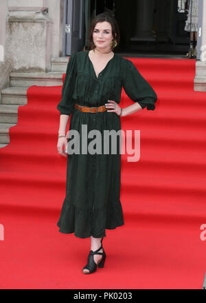 Die UK-Premiere von "Die Frau" in Somerset House - Ankunft mit: Aisling Bea Wo: London, Großbritannien Wann: 09 Aug 2018 Quelle: Mario Mitsis/WENN.com Stockfoto