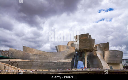 BILBAO, SPANIEN, ca. August 2018, Guggenheim Stockfoto