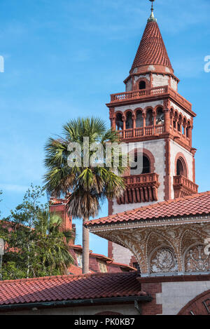 Flagler College Turm im historischen Zentrum von St. Augustine, Florida. (USA) Stockfoto