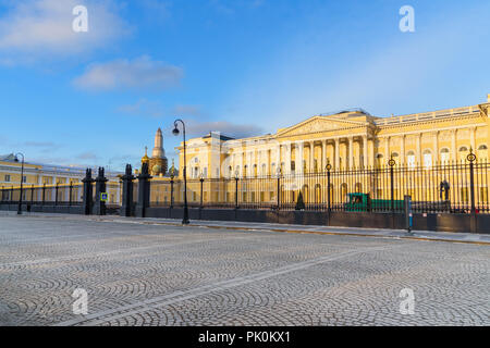 Staatliches Russisches Museum. Mikhailovsky Palast im Winter in Sankt Petersburg. Russland Stockfoto