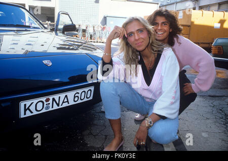 (L-R): Nora Balling, Thomas Anders am 21.07.1985 in Hamburg. | Verwendung weltweit Stockfoto