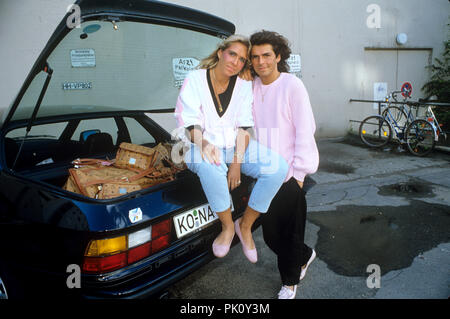 (L-R): Nora Balling, Thomas Anders am 21.07.1985 in Hamburg. | Verwendung weltweit Stockfoto