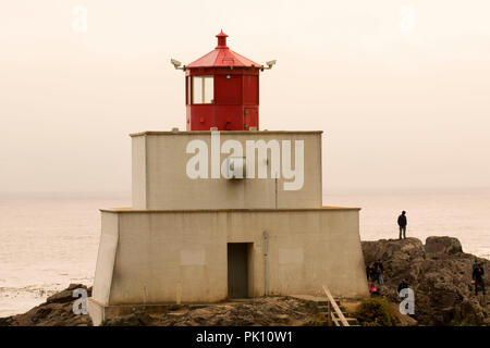 Amphitrite Leuchtturm, Amphitrite Point Park, Wild Pacific Trail, Ucluelet, British Columbia, Kanada Stockfoto