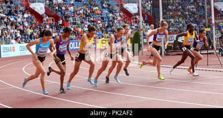 Ostrava, Tschechische Republik. 8. Sep 2018. Ein start Rennen für 1500 Meter der Frauen während der iaaf Continental Cup 2018 in Ostrava in Ostrava, Tschechische Republik, am Samstag, den 8. September 2018. Credit: Petr Sznapka/CTK Photo/Alamy leben Nachrichten Stockfoto