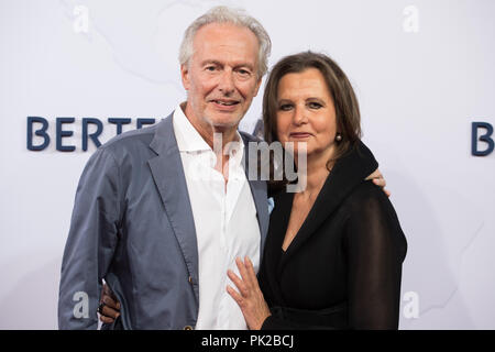 Berlin, Deutschland. 06 Sep, 2018. Klaus-Peter Siegloch, Host, ZDF, Frau Christiane Empfang der Gäste für die "Bertelsmann Party 2018" am Repraesentanzhaus in Berlin, Deutschland am 06.09.2018. | Verwendung der weltweiten Kredit: dpa/Alamy leben Nachrichten Stockfoto