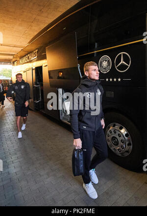 Deutschland - Peru, Sinsheim, September 09, 2018 Timo WERNER, DFB 9 bei der Ankunft des Teams bus Deutschland - PERU 2-1 Wichtig: DFB-Vorschriften die Verwendung von Fotografien als Bildsequenzen und/oder quasi-Video zu verbieten. Fußball-Freundschaftsspiel, Test, Saison 2018/2019, September 09, 2018 Sinsheim, Deutschland. © Peter Schatz/Alamy leben Nachrichten Stockfoto