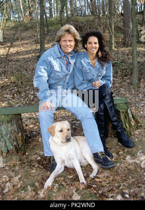 Dieter Bohlen und Nadja Abd El Farrag am 10.03.1994 in Hamburg. | Verwendung weltweit Stockfoto