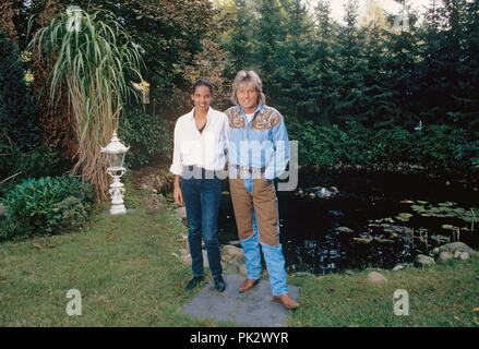 Dieter Bohlen und Nadja Abd El Farrag am 30.10.1991 in Quickborn. | Verwendung weltweit Stockfoto