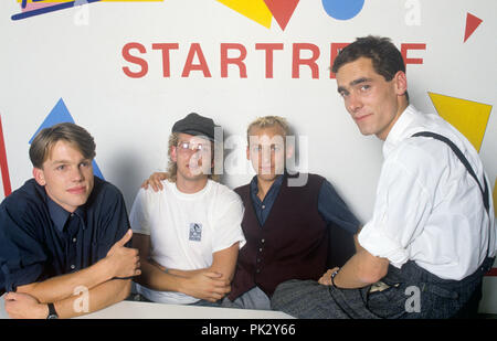 Camouflage (mit Sänger Heiko Maile) am 17.09.1987 in München. | Verwendung weltweit Stockfoto