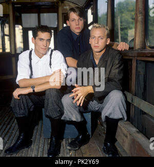 Camouflage (mit Sänger Heiko Maile) am 17.09.1987 in München. | Verwendung weltweit Stockfoto