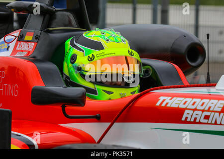 Mick Schumacher, Sohn der siebenfache Formel 1 Weltmeister Michael, in der FIA Formel-3-Europameisterschaft, fahren für Prema Powerteam. Stockfoto