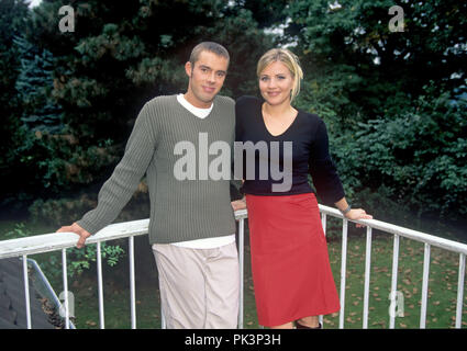 (L-R): Benjamin Boyce, Aleksandra Bechtel am 14.10.1999 in Köln/Köln. | Verwendung weltweit Stockfoto