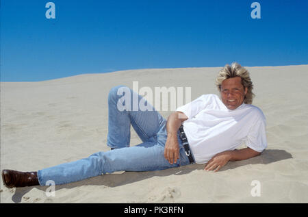 Dieter Bohlen (Blau) am 01.04.1994 in der Provinz Huelva. | Verwendung weltweit Stockfoto