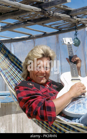 Dieter Bohlen (Blau) am 01.04.1994 in der Provinz Huelva. | Verwendung weltweit Stockfoto