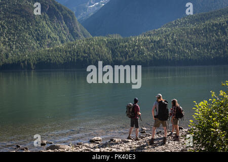 Wanderer in der Nähe von Riverside Stockfoto