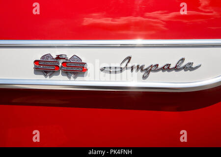 CONCORD, NC (USA) - September 7, 2018: Nahaufnahme von einem 1961 Chevy Impala SS in die pennzoil AutoFair Classic Car Show in Charlotte Motor Speedway. Stockfoto