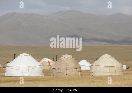 Eine Jurte in der Tian Shan Gebirge an Song Kul See in Kirgisistan Stockfoto