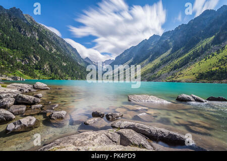 Lange Belichtung von der See von Gaube (Pyrenäen, Frankreich) Stockfoto