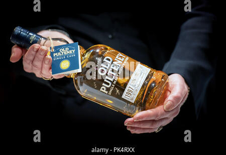 Old Pulteney Edinburgh Flughafen Exklusive Stockfoto