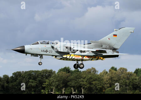 Luftwaffe Tornado IDS Landung an RAF Coningsby während der kombinierten RAF/Luftwaffe übung Cobra Krieger. Stockfoto