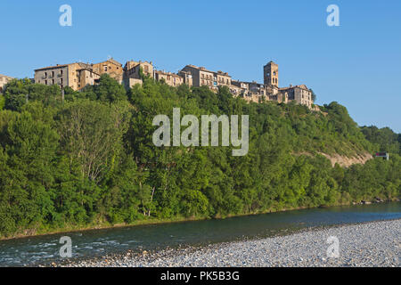 Ainsa und die cinca River, Provinz Huesca, Aragón, Spanien. Stockfoto