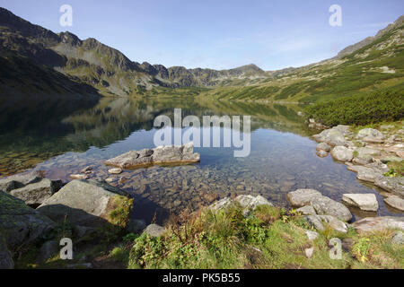 See Wielki Staw Polski im Tal der fünf polnischen Seen, Polen, Hohe Tatra Stockfoto