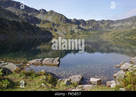 See Wielki Staw Polski im Tal der fünf polnischen Seen, Polen, Hohe Tatra Stockfoto