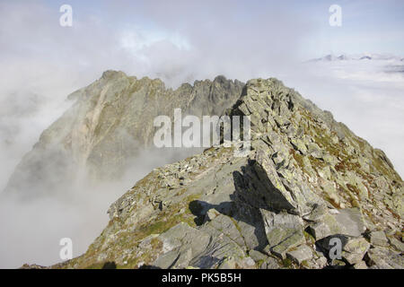 Blick von Kozi Wierch auf der Orla Perc ridge, Hohe Tatra, Polen Stockfoto