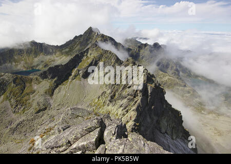 Blick von Kozi Wierch auf der Orla Perc ridge, Hohe Tatra, Polen Stockfoto