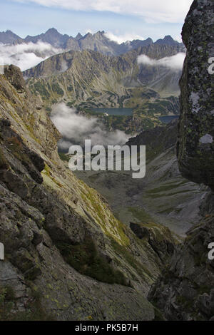 See Przedni Staw Polski von Orla Perc ridge, Hohe Tatra, Polen Stockfoto