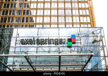 Außenansicht der Axel Springer Verlag Hauptquartier, die größte Digital Publishing House in Europa. Das Unternehmen ist in mehr als 40 Ländern aktiv Stockfoto